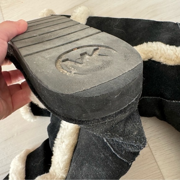 Michael Kors - Black Winter Tall II boots - Suede - Picture 4 of 9